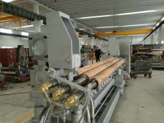 Solar glass rolling machine