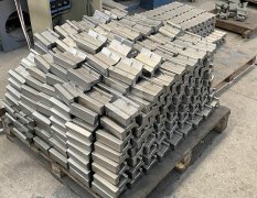 Riders for walking beam furnace