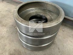 Spinner discs basket for fiberizing