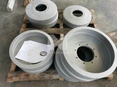 Spinner discs for ultrafine glass fibers