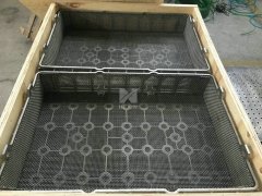 <b>Cast basket assembled with wire mesh liner</b>