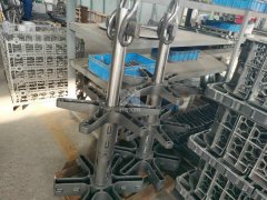 Pit furnace fixtures made of 1.4849 by precision casting