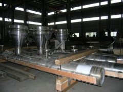 Cast monifolds collectors for methanol reformer