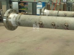 outlet manifold header assembly
