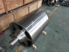 Why does the sink roller get scratched?