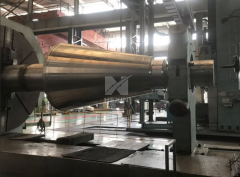 Crusher shaft under machining